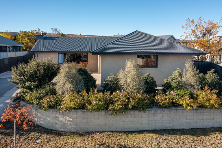 Photo of property in 6 Chandler Crescent, Clyde, 9330