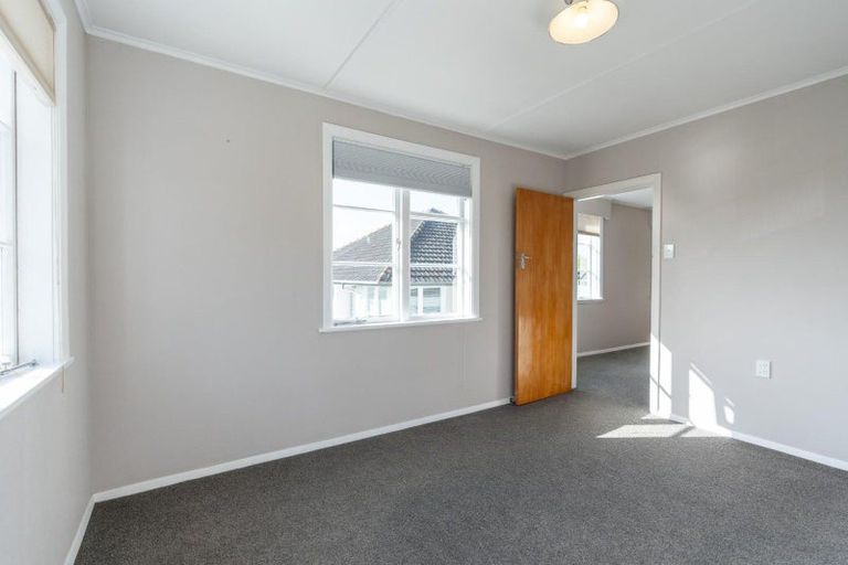 Photo of property in 5 Ngarimu Street, Roslyn, Palmerston North, 4414