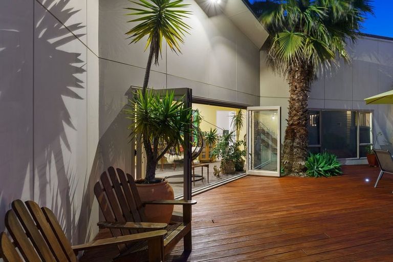 Photo of property in 6 Kohekohe Road, Waikanae, 5036