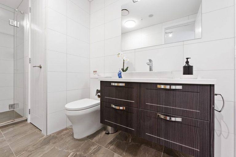 Photo of property in 192 Landmark Terrace, Orewa, 0931