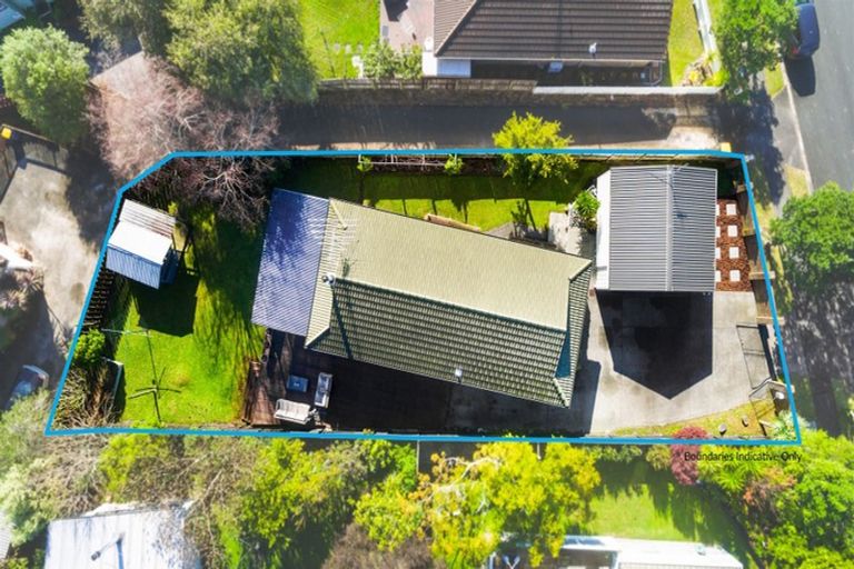 Photo of property in 24 Hassan Drive, Massey, Auckland, 0614