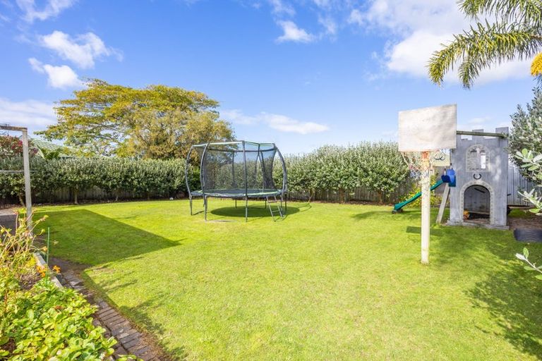 Photo of property in 33 Ayrshire Drive, Grandview Heights, Hamilton, 3200
