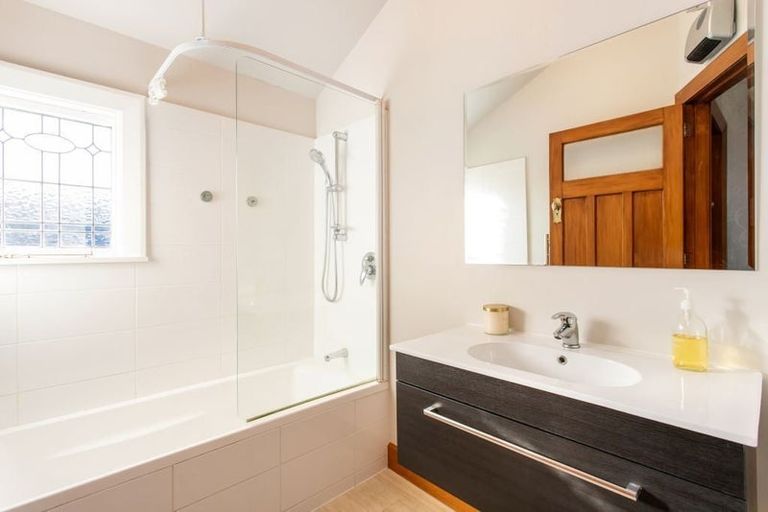 Photo of property in 28 Tui Street, Fendalton, Christchurch, 8041