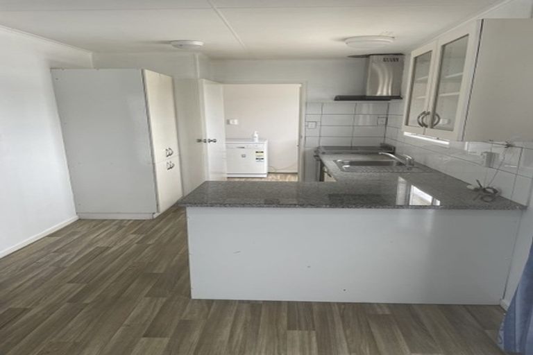 Photo of property in 137 Mahia Road, Wattle Downs, Auckland, 2103