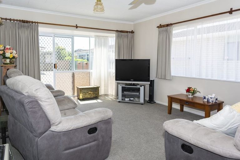 Photo of property in 36 Tukapa Street, Westown, New Plymouth, 4310