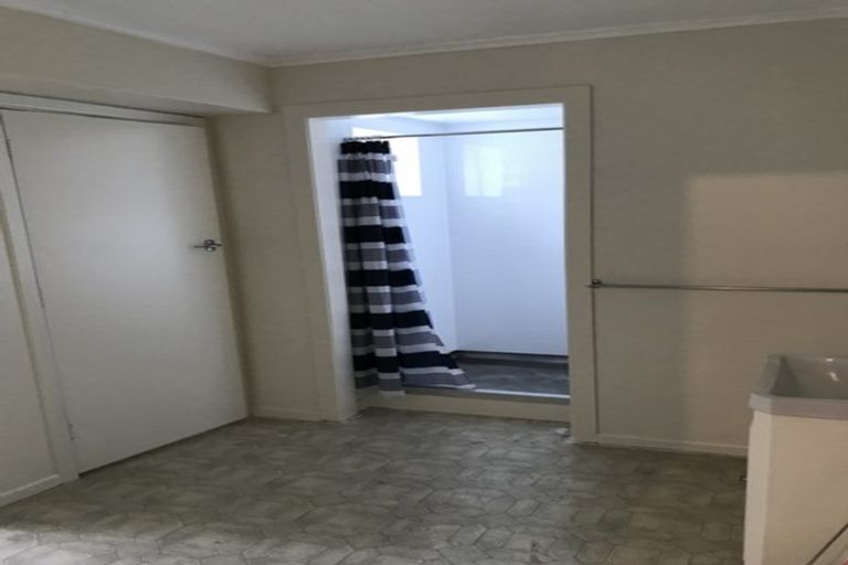 Photo of property in 63 Tiber Street, Island Bay, Wellington, 6023