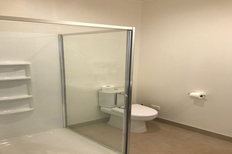 Photo of property in 35 Kanuka Road, Hobsonville, Auckland, 0616