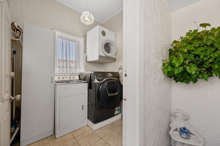 Photo of property in 405 Willowpark Road South, Akina, Hastings, 4122