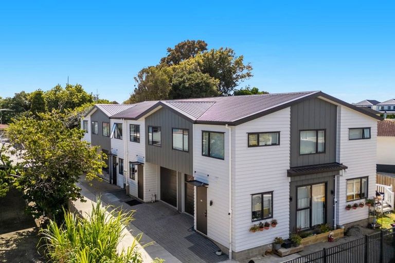 Photo of property in 18b Addington Avenue, Manurewa, Auckland, 2102