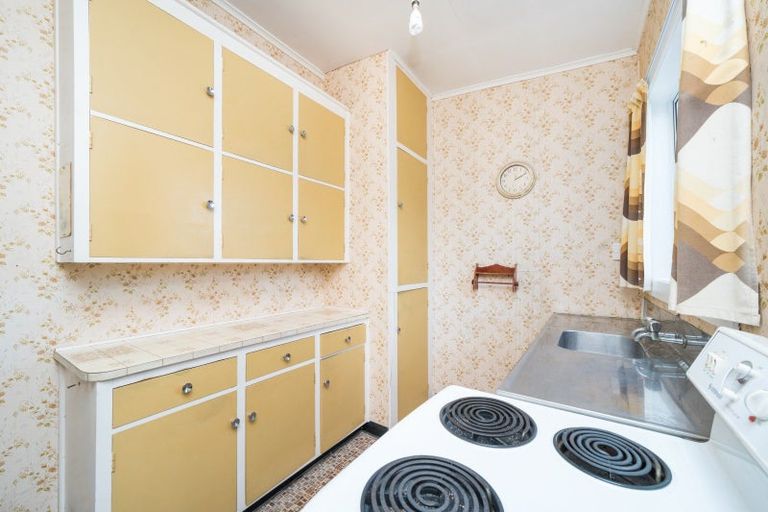 Photo of property in 94 Victoria Avenue, Palmerston North, 4410