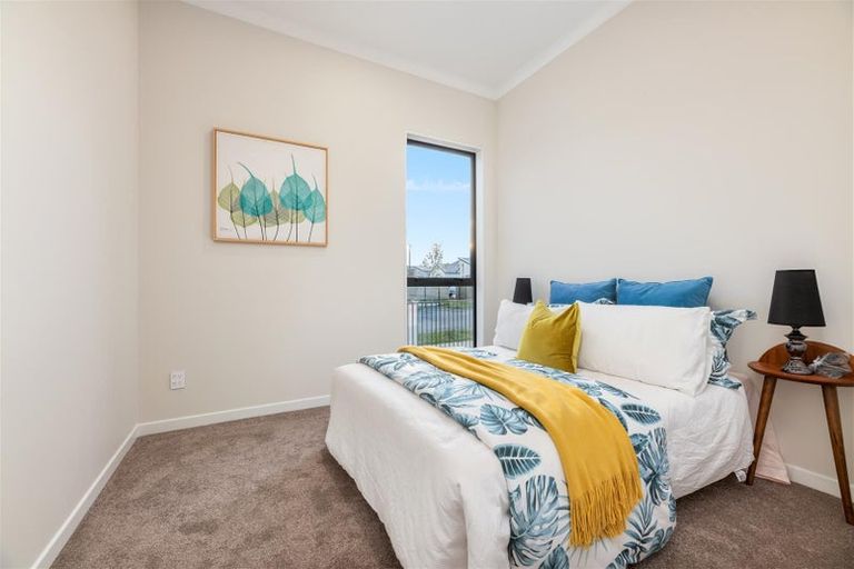 Photo of property in 16 Taiororua Avenue, Massey, Auckland, 0614
