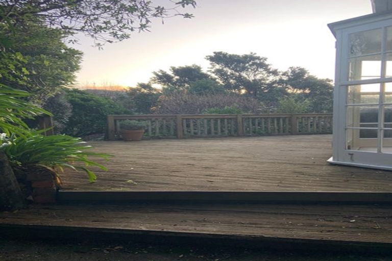 Photo of property in 32 Harland Street, Brooklyn, Wellington, 6021