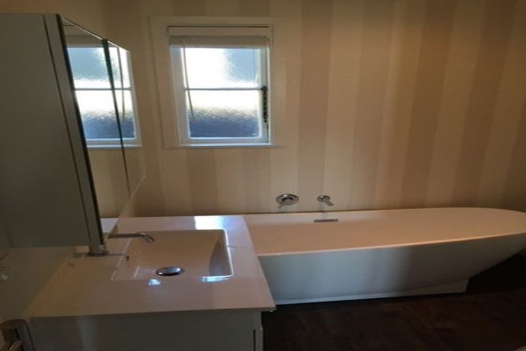 Photo of property in 79 Bridle Path Road, Heathcote Valley, Christchurch, 8022