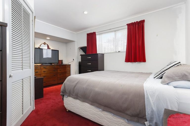 Photo of property in 36 Glendale Road, Glen Eden, Auckland, 0602