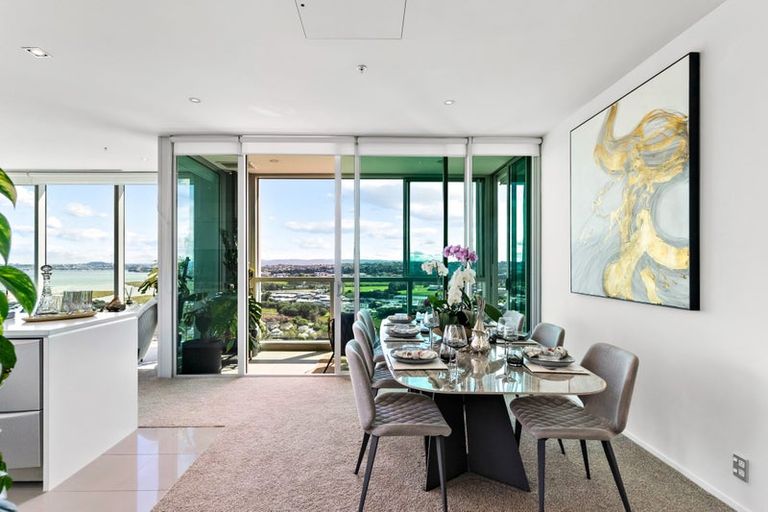 Photo of property in Sentinel Apartments, 1903/3 Northcroft Street, Takapuna, Auckland, 0622