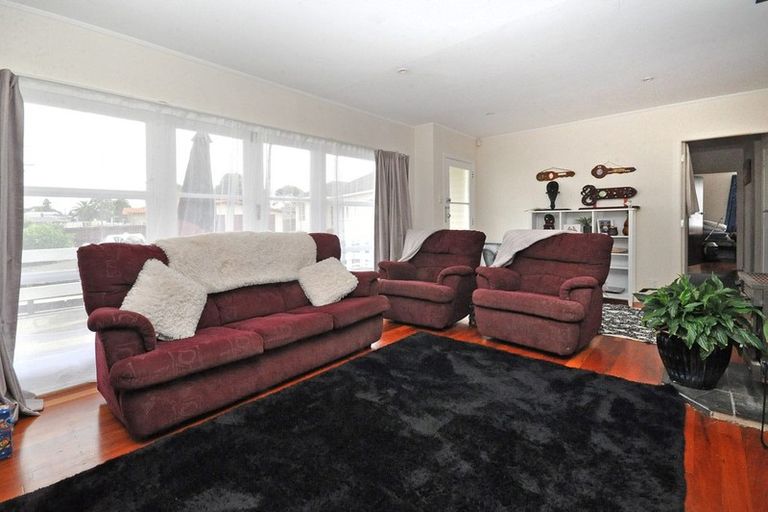 Photo of property in 29 Kayes Road, Pukekohe, 2120