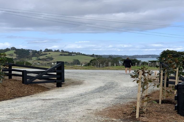 Photo of property in 110 Dawson Road, Snells Beach, Warkworth, 0982