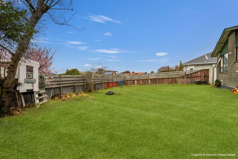 Photo of property in 32 Bermuda Drive, Hornby, Christchurch, 8042