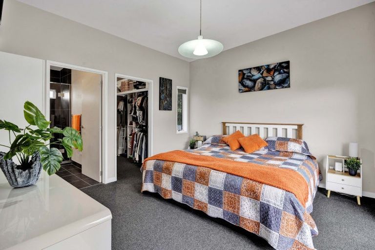 Photo of property in 22 Halse Place, Opunake, 4616