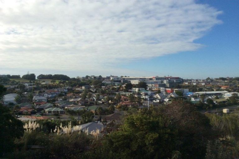 Photo of property in 6 Matai Road, Stanmore Bay, Whangaparaoa, 0932