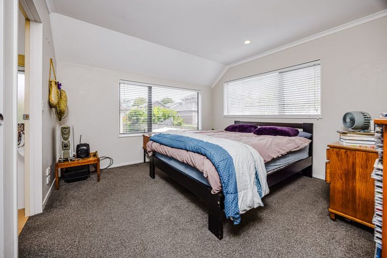 Photo of property in 31d Chieftain Rise, Goodwood Heights, Auckland, 2105