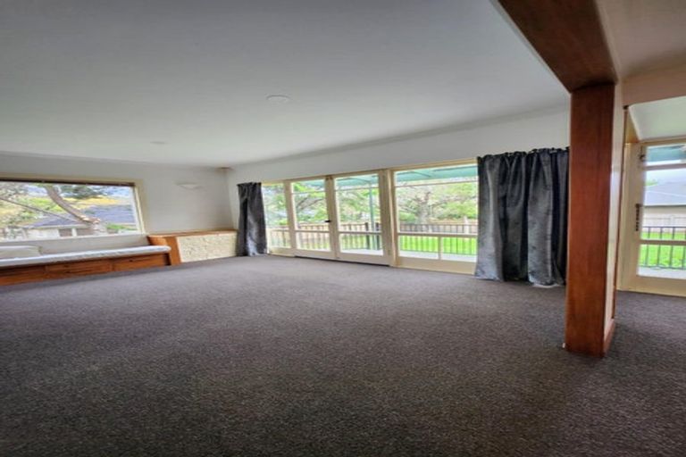 Photo of property in 11 Manuka Street, Stokes Valley, Lower Hutt, 5019