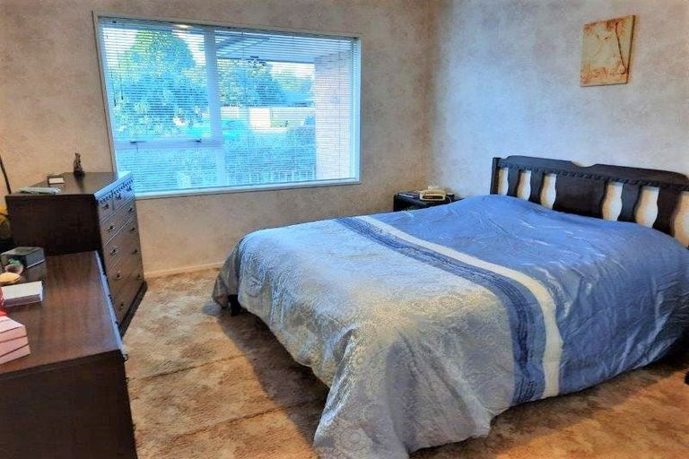 Photo of property in 52 Middlepark Road, Sockburn, Christchurch, 8042