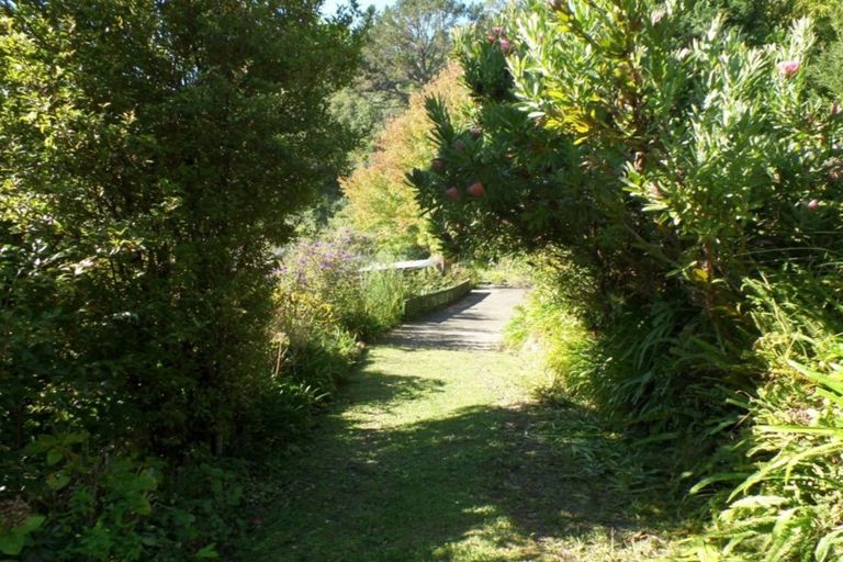 Photo of property in 19 Adams Road, Thornton Bay, Thames, 3575