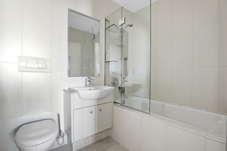 Photo of property in 88 Lake Terrace, Taupo, 3330