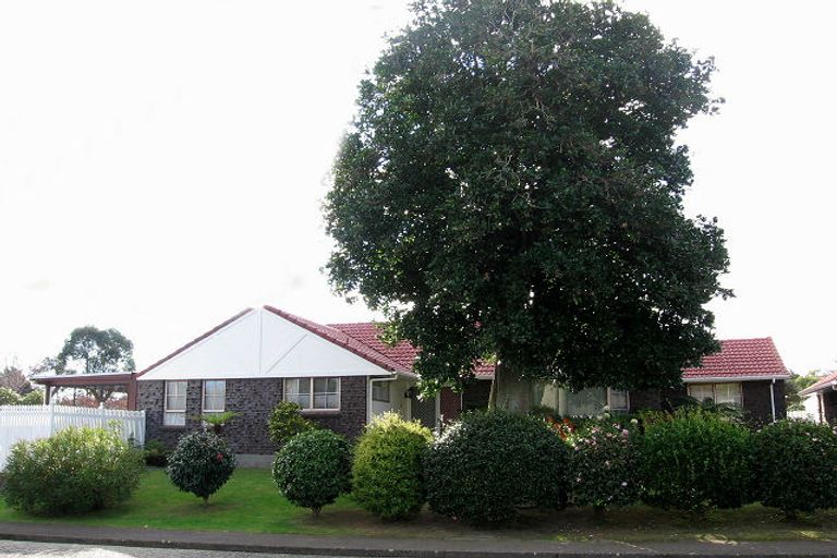 Photo of property in 16 Richmond Avenue, Waikanae, 5036