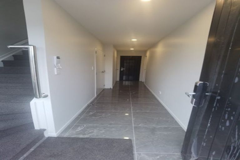 Photo of property in 4b Tonar Street, Northcote, Auckland, 0627