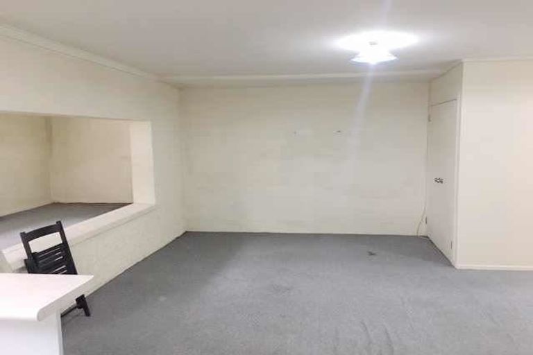 Photo of property in 60 Edmonton Road, Henderson, Auckland, 0612