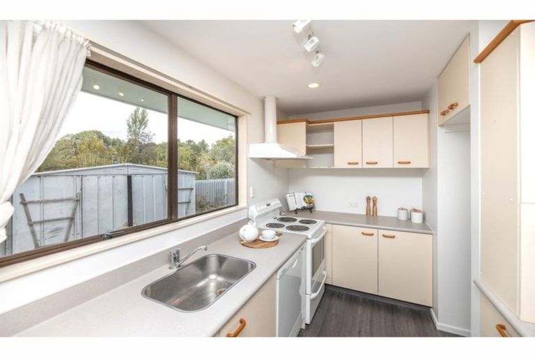 Photo of property in 79 Ottawa Road, Wainoni, Christchurch, 8061