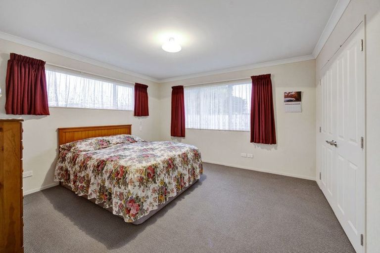 Photo of property in 33d Argyle Street, Hawera, 4610