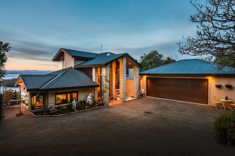 Photo of property in 2/71 Wakeman Road, Acacia Bay, Taupo, 3330