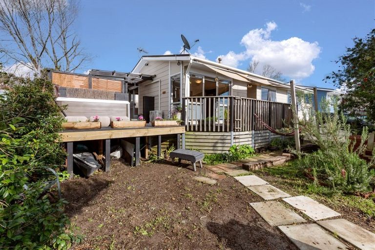 Photo of property in 1/21 Solar Road, Glen Eden, Auckland, 0602