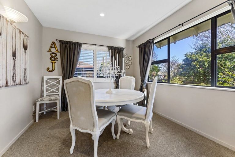 Photo of property in 113 John F Kennedy Drive, Milson, Palmerston North, 4414