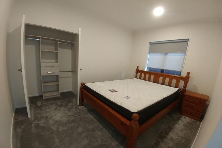 Photo of property in 40 Drumconnell Drive, Flat Bush, Auckland, 2019