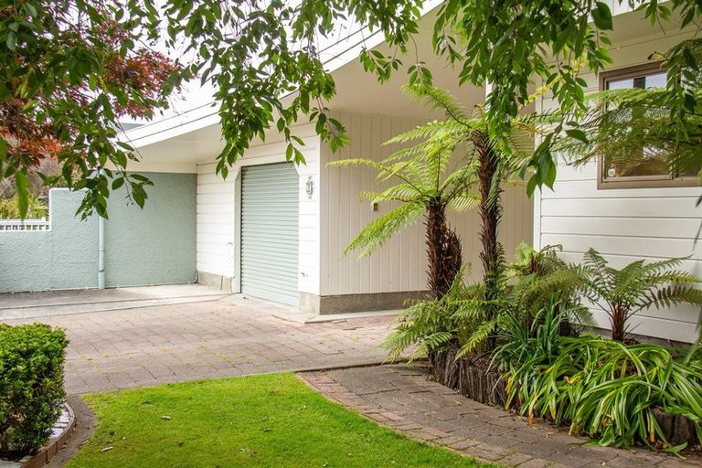 Photo of property in 2 Kereru Place, Masterton, 5810