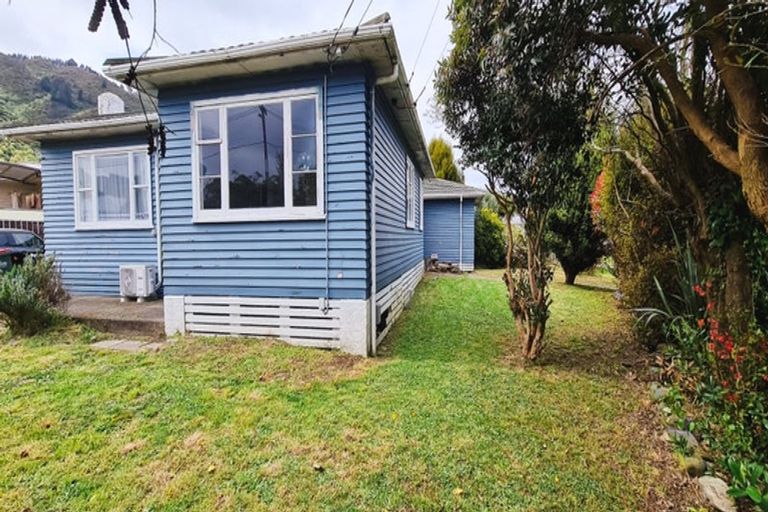 Photo of property in 2 Kim Street, Wainuiomata, Lower Hutt, 5014