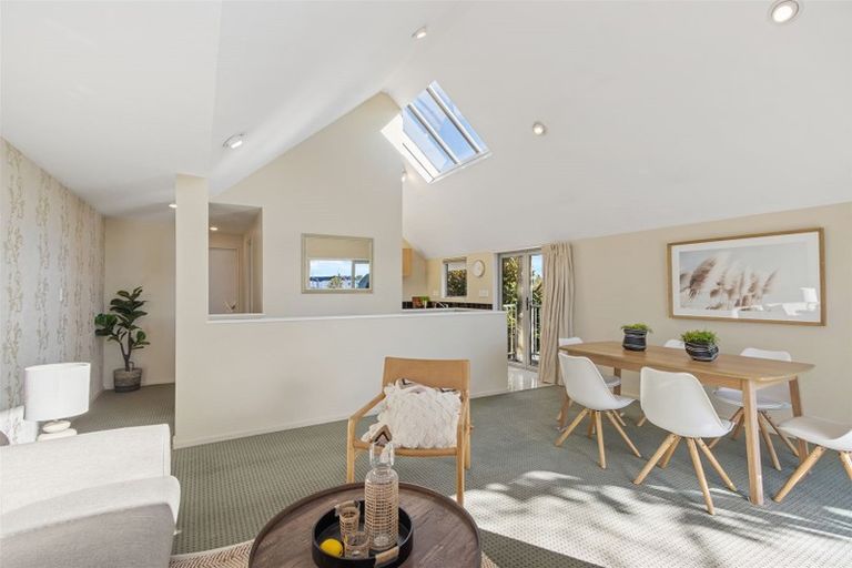 Photo of property in 1/1010 Colombo Street, St Albans, Christchurch, 8014