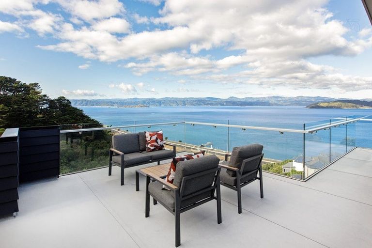 Photo of property in 12 Brasch Way, Kaiwharawhara, Wellington, 6035