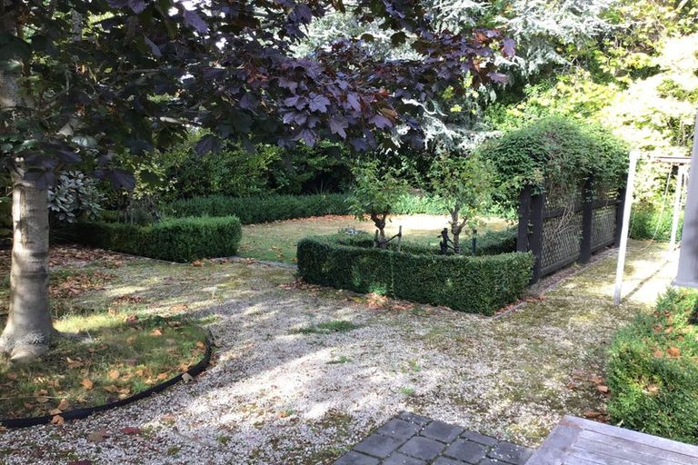 Photo of property in 2 Mcdougall Avenue, St Albans, Christchurch, 8014