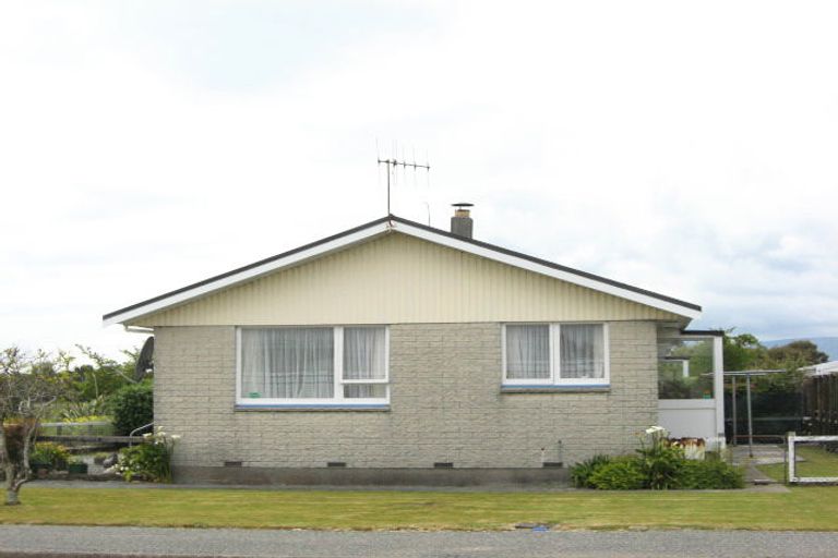 Photo of property in 23-23a Domett Street, Westport, 7825