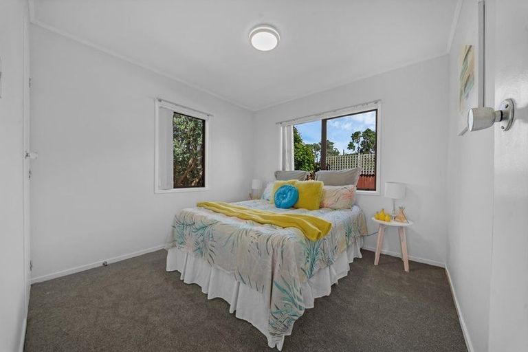 Photo of property in 59 West Harbour Drive, West Harbour, Auckland, 0618