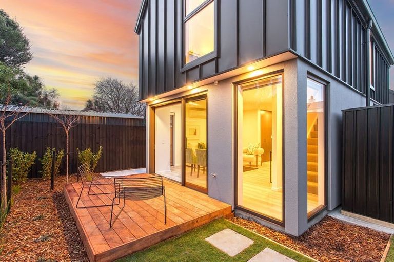 Photo of property in 9 Albemarle Street, Sydenham, Christchurch, 8023