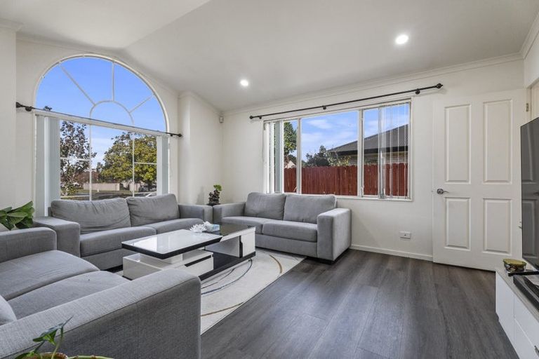 Photo of property in 16 Callum Brae Drive, Rototuna, Hamilton, 3210