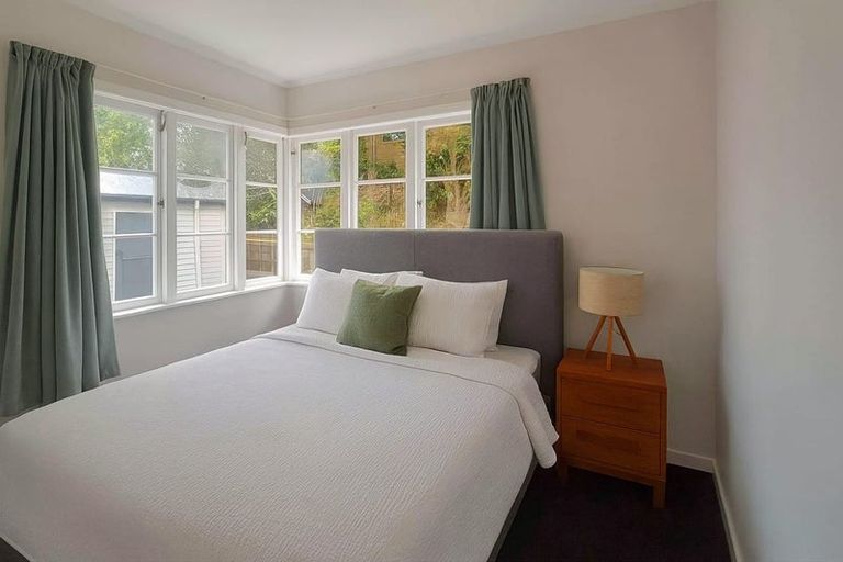 Photo of property in 54 Banbury Crescent, Fairfield, Hamilton, 3214