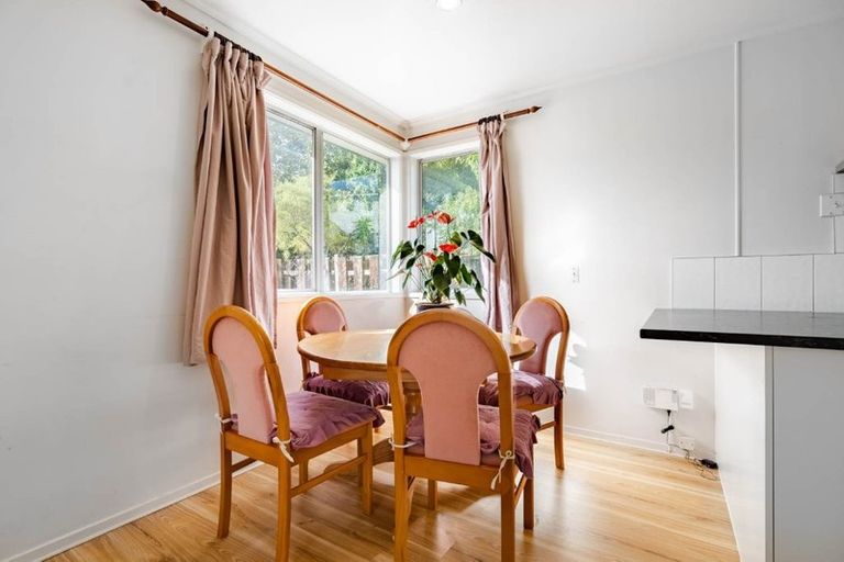 Photo of property in 5 Terra Nova Street, Glen Eden, Auckland, 0602