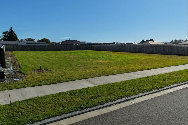 Photo of property in 3 Rosalind Avenue, Darfield, 7510